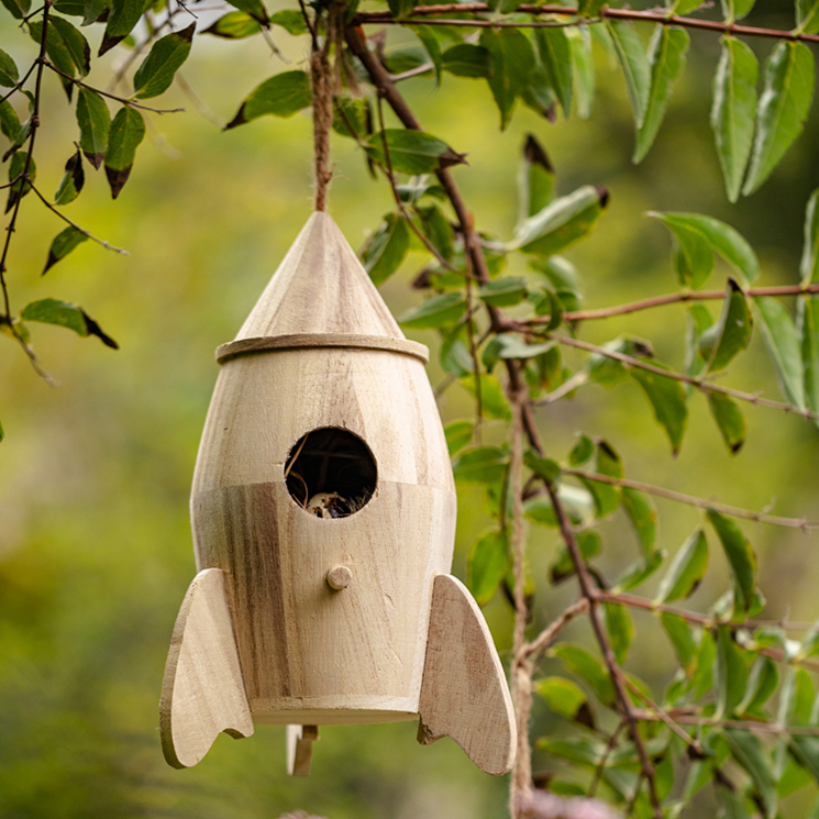 Vogelhäuschen aus natürlichem Massivholz